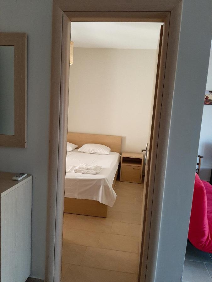 Canal Luxury Apartments 尼坡帝 外观 照片